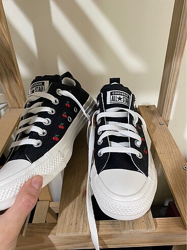 37 Beden çeşitli Renk Siyah converse