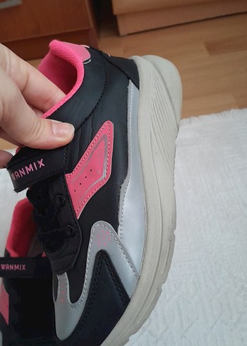 Kız Çocuk Pembe Renkli Spor Ayakkabı - Görsel 4