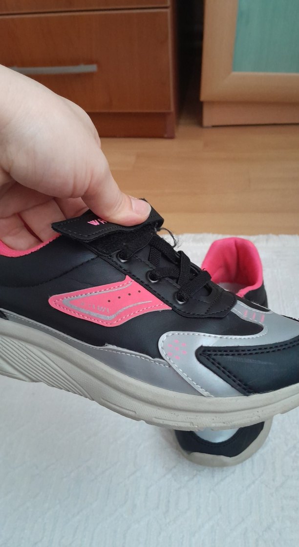 Kız Çocuk Pembe Renkli Spor Ayakkabı - Görsel 5