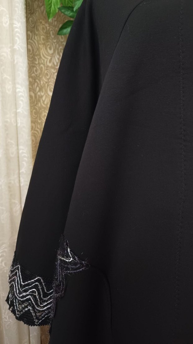 Uzun Kollu Siyah Nakışlı Kadın Uzun kaban - Görsel 4