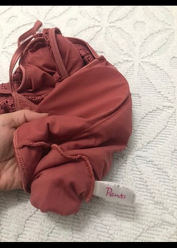 Sade Kırmızı İnce Askılı Kadın Mayo - Görsel 4