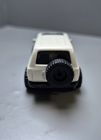 Beden Hot Wheels Toyota Land Cruiser