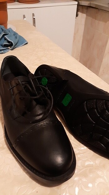 41 Beden siyah Renk Forelli ayakkabı hic giyilmemis 