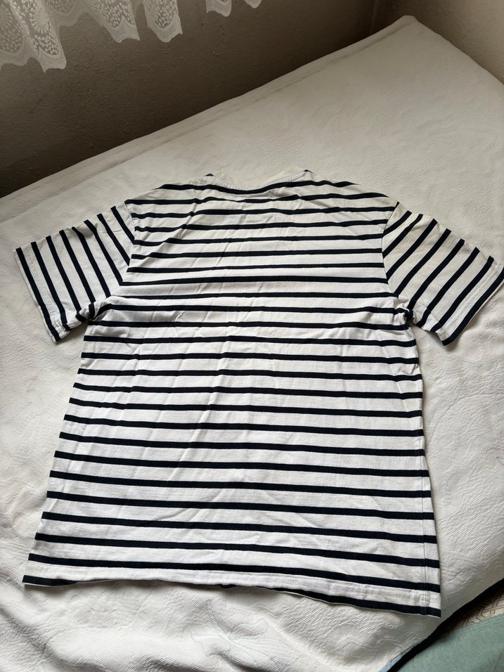 Unisex  Siyah Beyaz Çizgili Kısa Kollu Tişört - Görsel 3