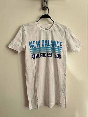 New Balance tshirt