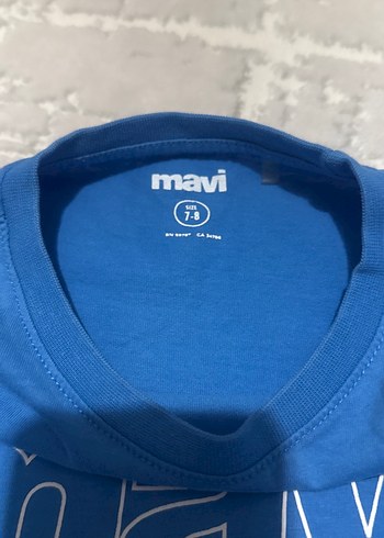 Mavi Defosuz