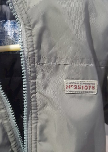 Gri Fermuarlı Erkek Çocuk Mont - Görsel 2