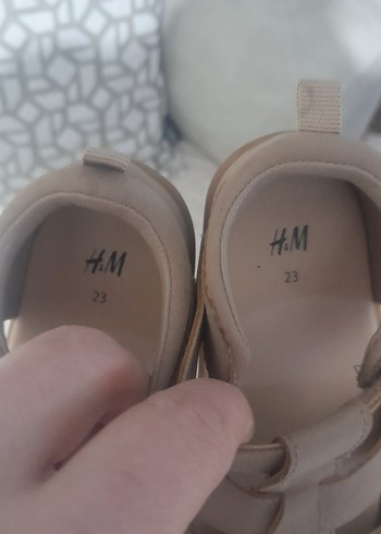 H&M 23