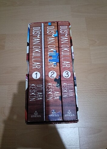 Düşman okullar 3 kitap