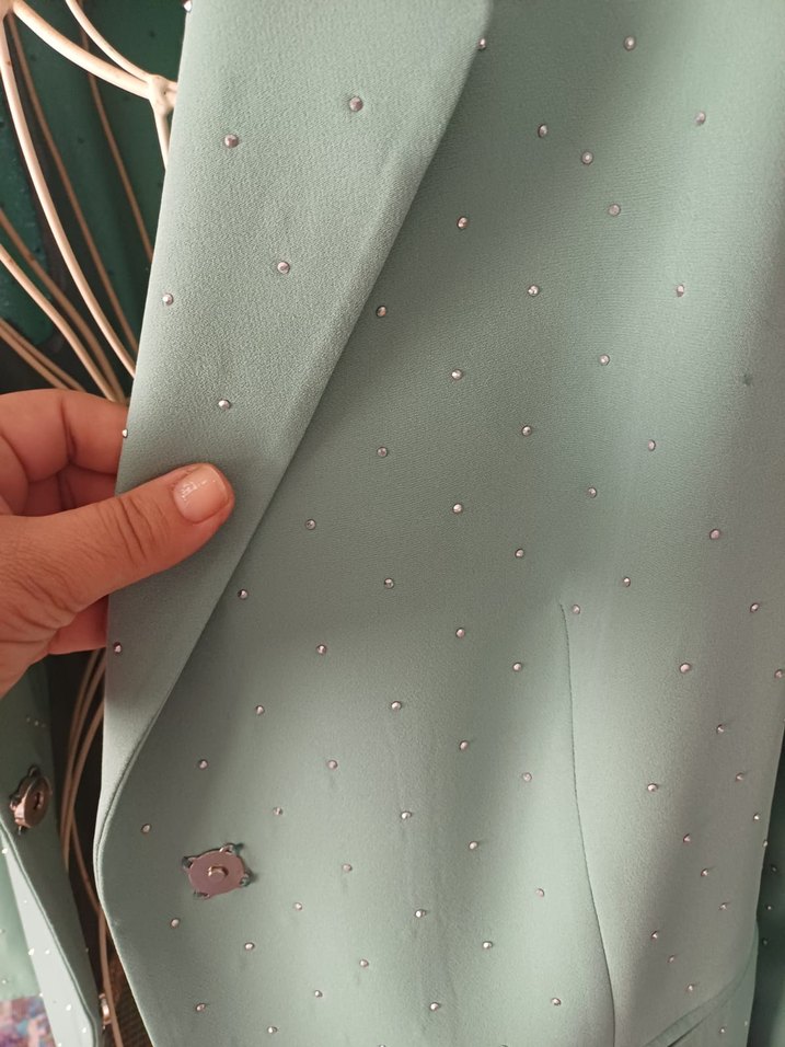 Pastel Haki Göğüs Pedi - Görsel 3