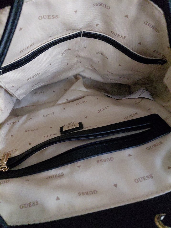 Guess Siyah Deri Kadın Sırt Çantası - Görsel 3