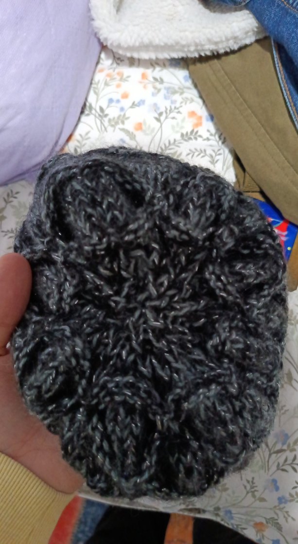 Gri El Örgüsü Kadın Bere - Görsel 3