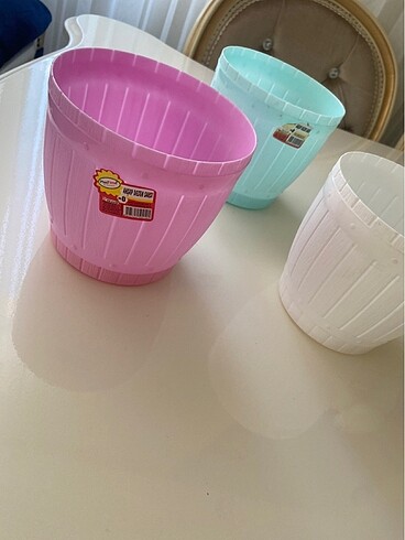 Diğer Balkon saksısı