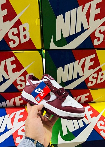 Bordo Beyaz Nike  Spor Ayakkabı - Görsel 3