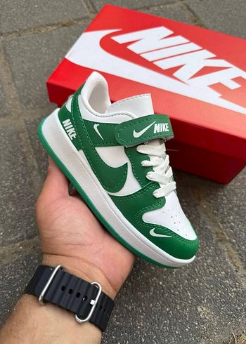 Nike Erkek Çocuk Yeşil Spor Ayakkabı