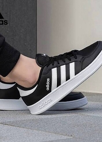 Adidas Kadın erkek çocuk spor ayakkabı 