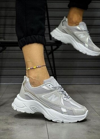 Puma platform topuklu ayakkabı 36 40 arası numaralari mevcuttur 