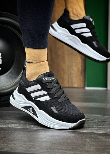 Adidas spor ayakkabı Kutulu etiketli gönderim 36 37 38 numara me