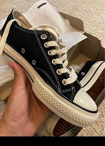 Converse Chucky Taylor 70 36 44 arası numaralari mevcuttur Kutul