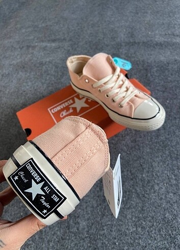 38 Beden Converse Chucky Taylor Kutulu etiketli bez torbalı Karekodlu 36