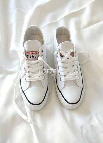 Converse Converse All Star beyaz Yeni sezon kutulu gönderim yapılacaktır