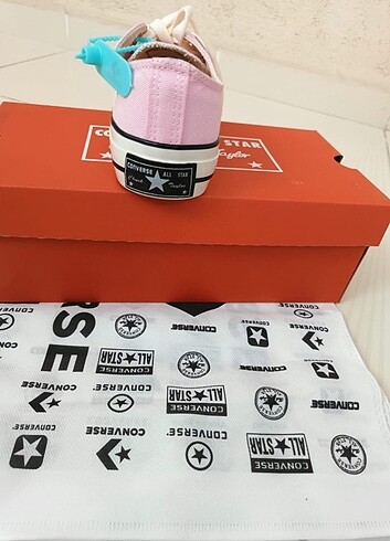 39 Beden Converse Chucky Taylor 70 Kutulu etiketli barkodlu QR kodu mev