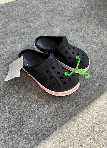 Crocs Crocs bayaband black pink Kutulu etiketli barkodlu QR kodu mevc