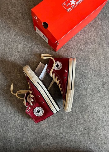 Converse Kırmızi Spor Ayakkabı