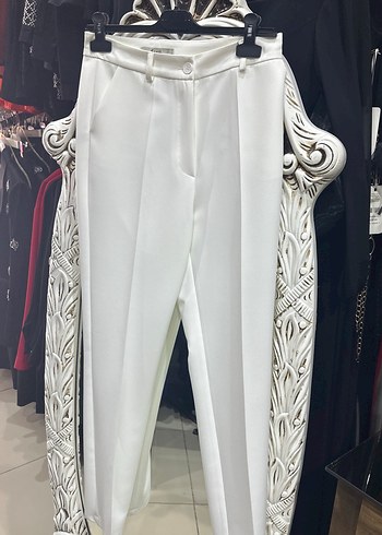 Beyaz Kadın Kumaş Pantolon