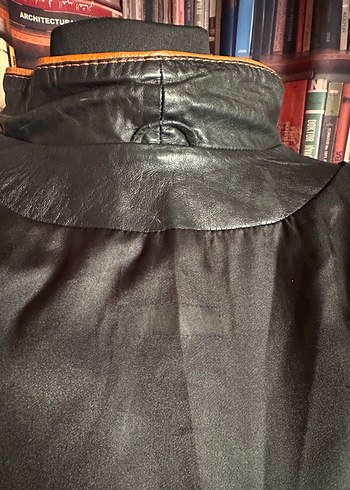Siyah Uzun Deri Kadın Ceket - Görsel 4