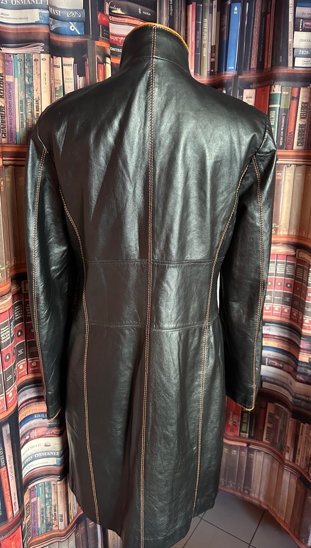 Siyah Uzun Deri Kadın Ceket - Görsel 3
