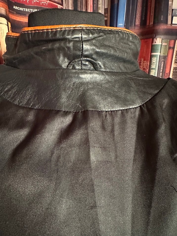 Siyah Uzun Deri Kadın Ceket - Görsel 4