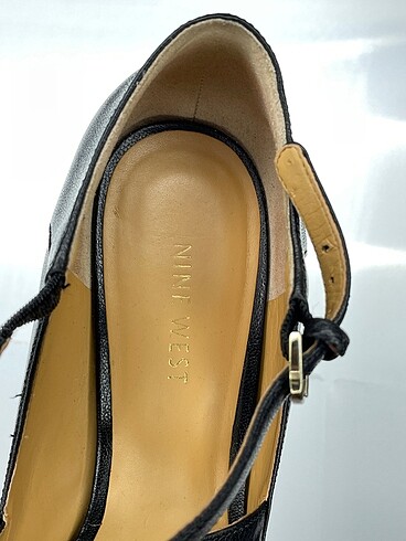 38 Beden siyah Renk Nine West Dolgu Topuk %70 İndirimli.