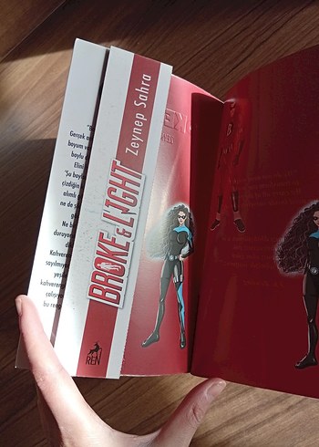 Broke & Light - Zeynep Sahra Roman - Görsel 2