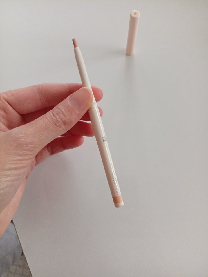 Farmasi asansörlü göz kalemi 05 nude - Görsel 2