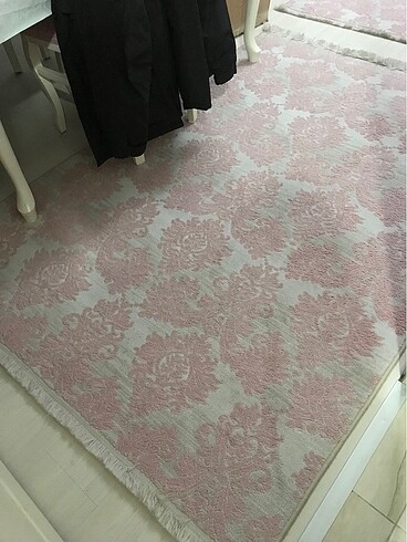Diğer 2 adet 150x240 ve 140x200 cm salon halısı