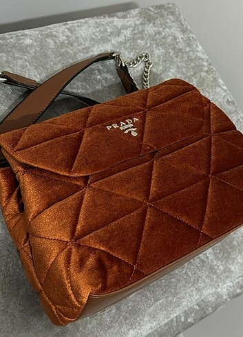 Prada Çanta 