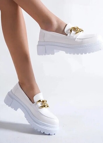 KADIN ZİNCİRLİ LOAFER AYAKKABI 