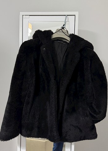 Zara kapüşonlu kürk mont - Görsel 5