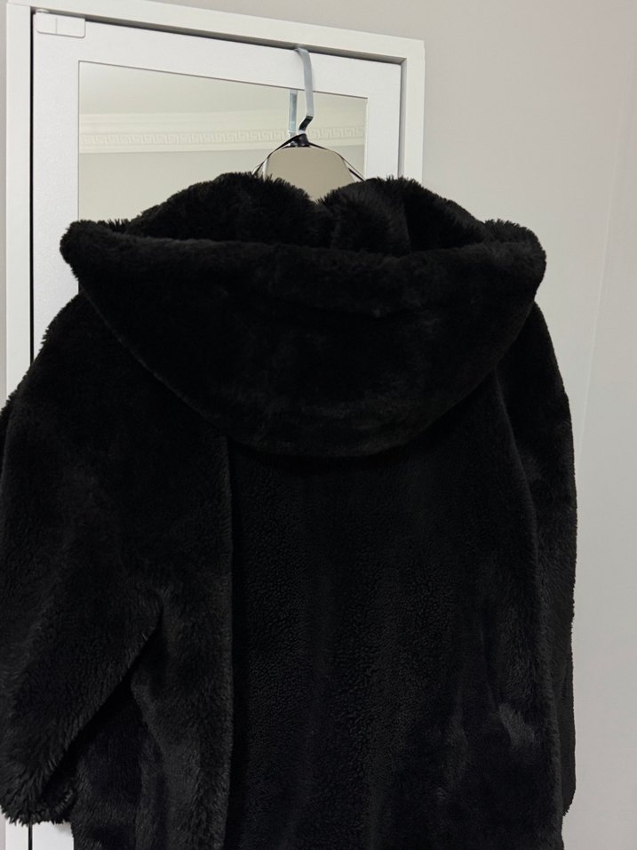 Zara kapüşonlu kürk mont - Görsel 4