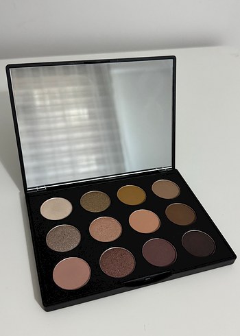 MAC Mac art library far paleti nude model