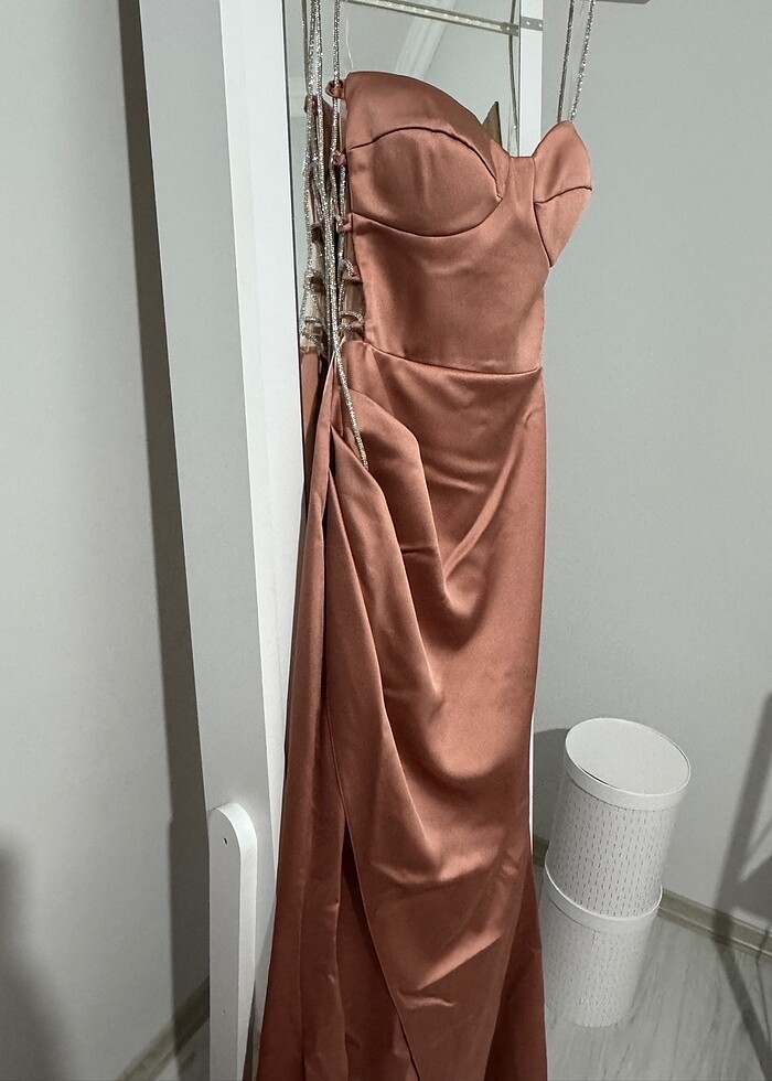 Pudra saten elbise - Görsel 3