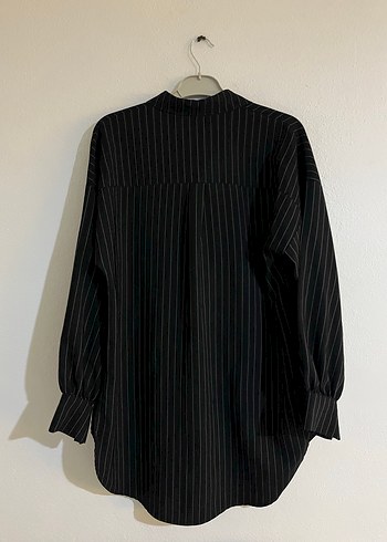 Düğmeli Siyah Çizgili Keten Gömlek - Görsel 4