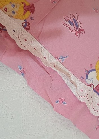 Beden Barbie pike yatak örtüsü
