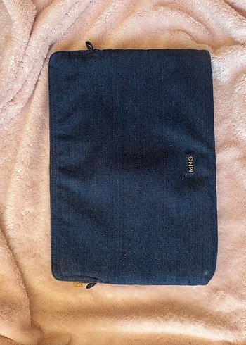 Mango Laptop Çantası Laptop Kılıfı Fermuarlı