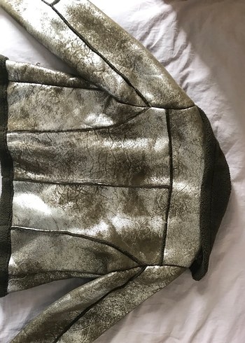 Kürk Detaylı Haki Parlak Biker Ceket - Görsel 2