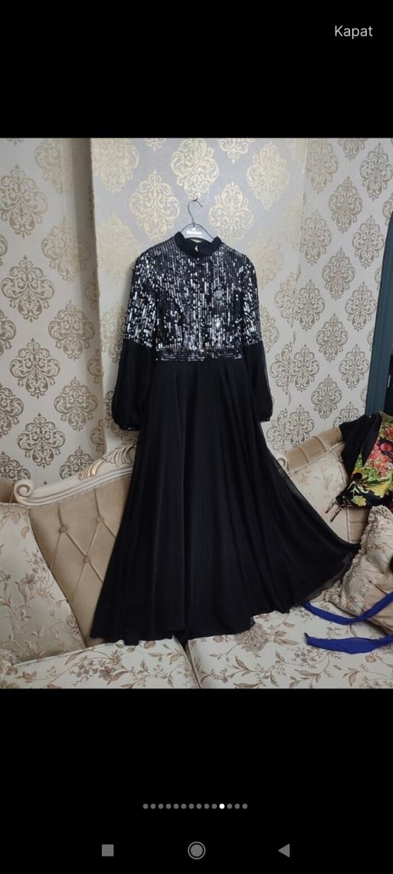 Uzun Siyah Drape Detaylı Gotik abiye - Görsel 5