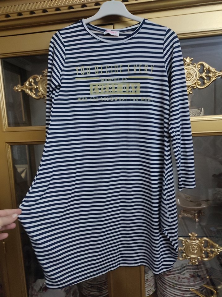 Altın Renkli Çizgili Hamile Elbisesi - Görsel 4