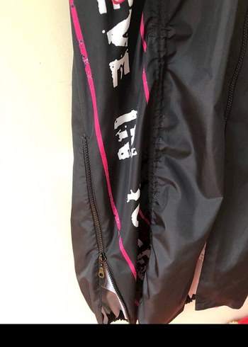 Siyah Uzun Fermuarlı Kadın Yağmurluk - Görsel 16