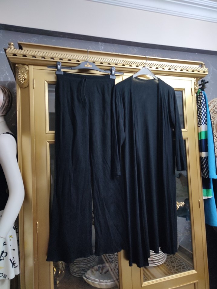 Uzun Kollu Siyah Kadın Takım Elbise - Görsel 2